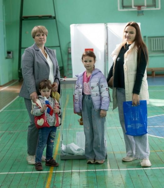 Жители Тверской области голосуют на выборах депутатов муниципальных Дум Жители Тверской области голосуют на выборах депутатов муниципальных Дум