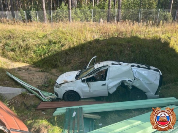 На трассе М-11 под Тверью начинающий водитель попал в ДТП