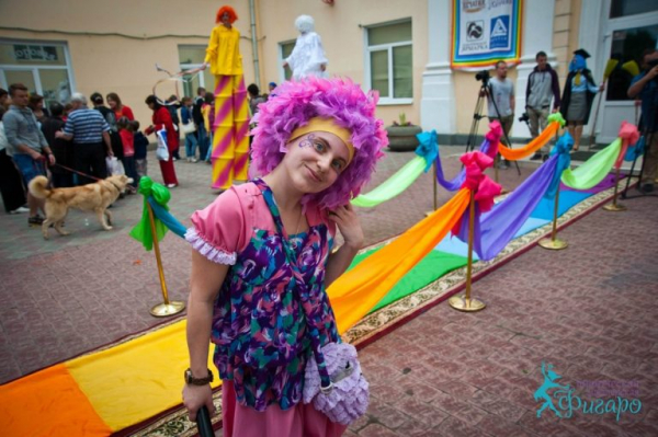 20 лет организаторского креатива: Татьяна Анисимова о ярких страницах &laquo;Фигаро&raquo; и создании уникального музея