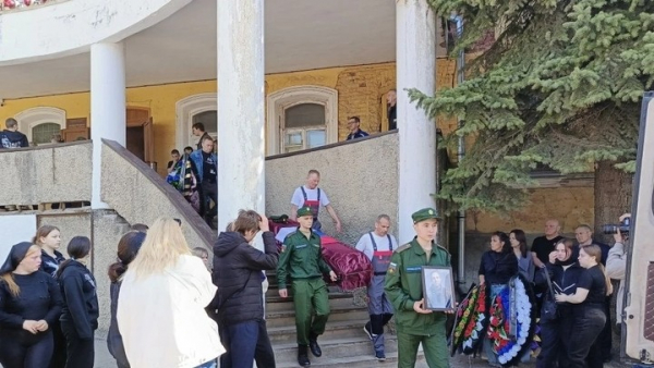В Тверской области похоронили двух бойцов, погибших на СВО В Тверской области похоронили двух бойцов, погибших на СВО