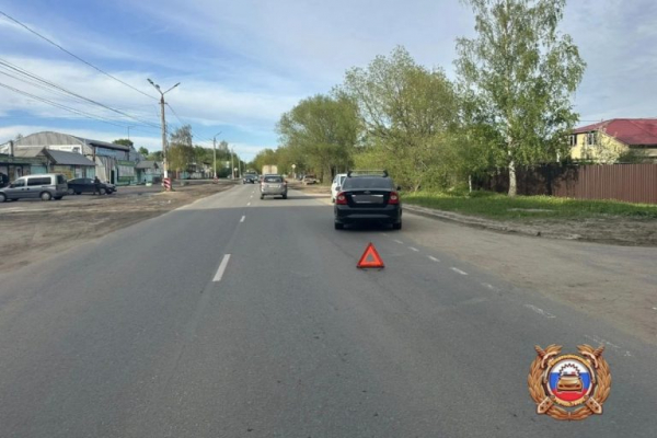 В Твери мальчик попал под машину, когда с матерью перебегал дорогу