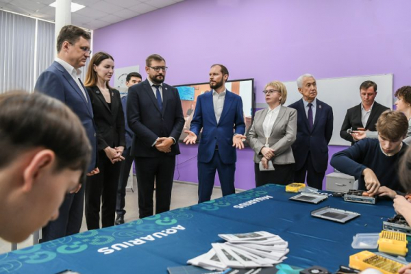 Александр Новак и Виталий Королев оценили творческие навыки студентов Тверского промышленно-экономического колледжа Александр Новак и Виталий Королев оценили творческие навыки студентов Тверского промышленно-экономического колледжа