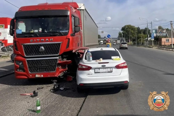Два человека пострадали в тройном ДТП под Тверью Два человека пострадали в тройном ДТП под Тверью