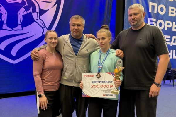 Исторический успех: тверская спортсменка стала призером чемпионата России по женской борьбе Исторический успех: тверская спортсменка стала призером чемпионата России по женской борьбе