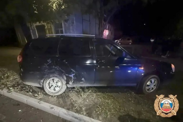В Бежецке не разъехались две Lada Priora – один человек пострадал В Бежецке не разъехались две Lada Priora – один человек пострадал