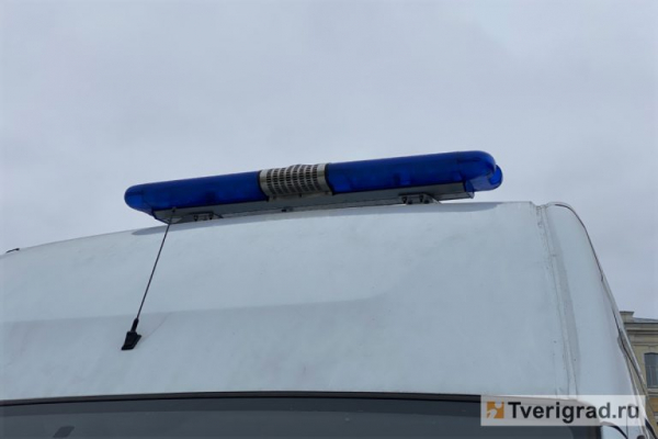 В Лихославле водитель легковушки протаранил мотоцикл Kawasaki В Лихославле водитель легковушки протаранил мотоцикл Kawasaki
