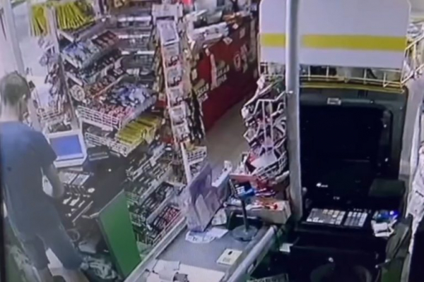 В Твери администратор магазина присвоил деньги В Твери администратор магазина присвоил деньги