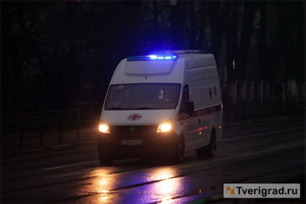 В Тверской области после грозы мужчина погиб от удара током В Тверской области после грозы мужчина погиб от удара током