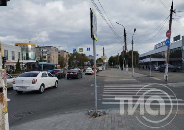 В Твери убрали пешеходный переход у автовокзала