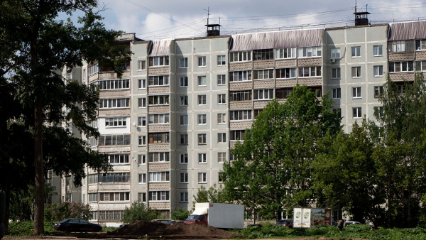 В Тверской области УК заставили починить крышу дома В Тверской области УК заставили починить крышу дома