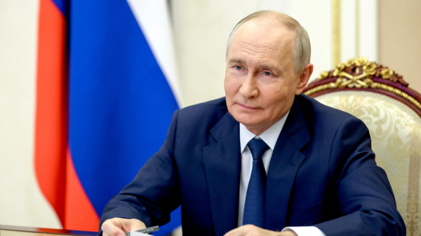 Мастера из Тверской области делают гусли в подарок на день рождения Путину Мастера из Тверской области делают гусли в подарок на день рождения Путину
